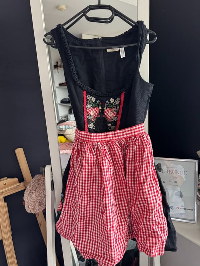 Dirndl Size S