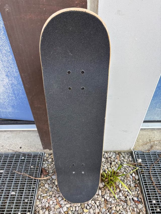 skateboard (read description)