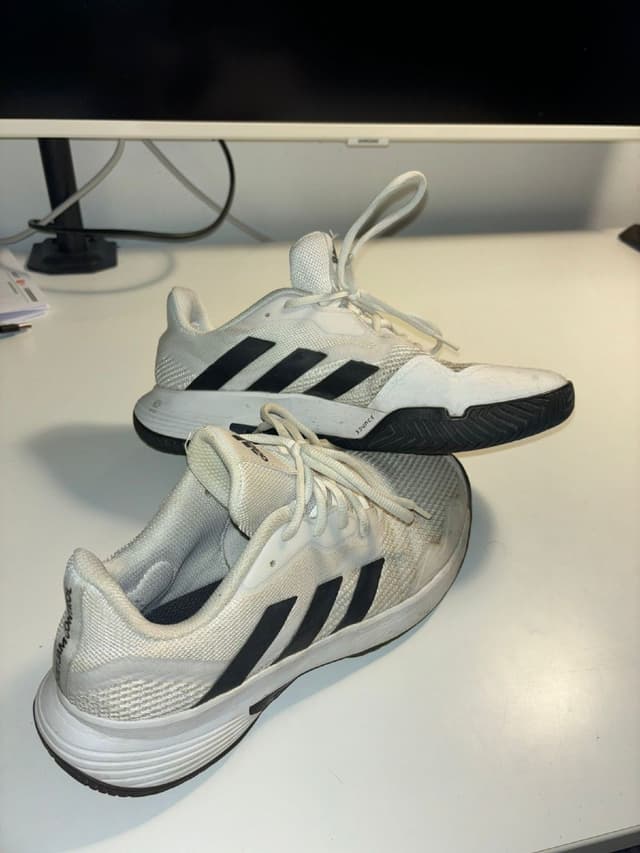 Adidas Courtjam Control 3 - Size 7.5 (US)
