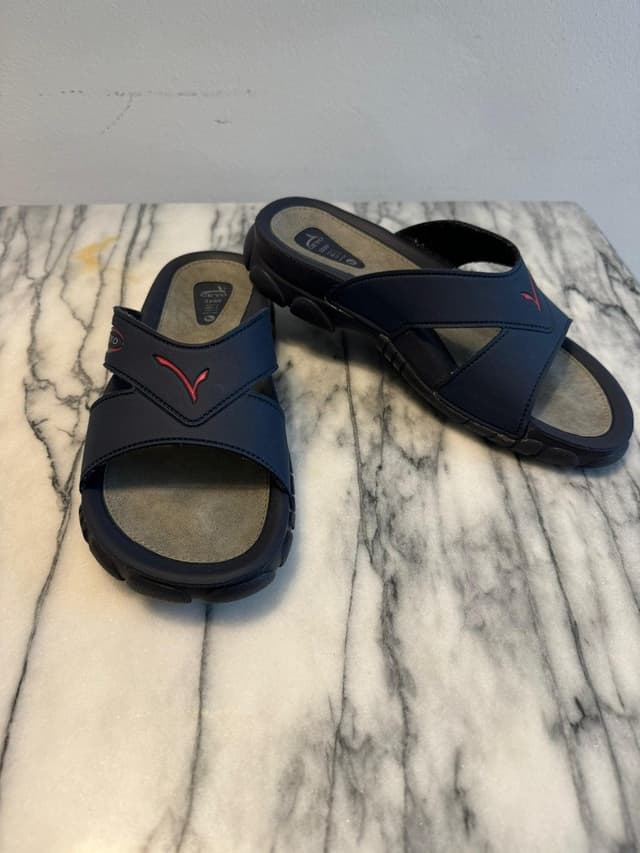 Slippers Like New Size:42