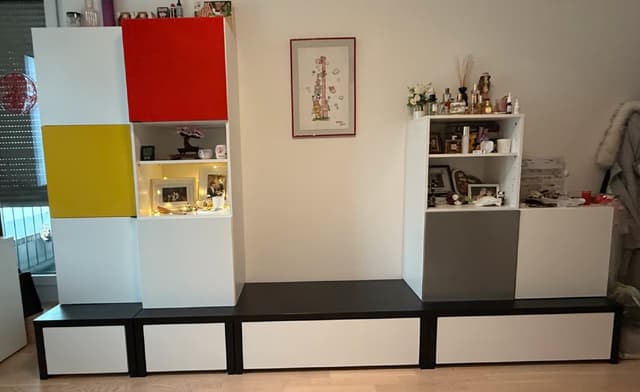 Cabinet combination with pull-out drawers
