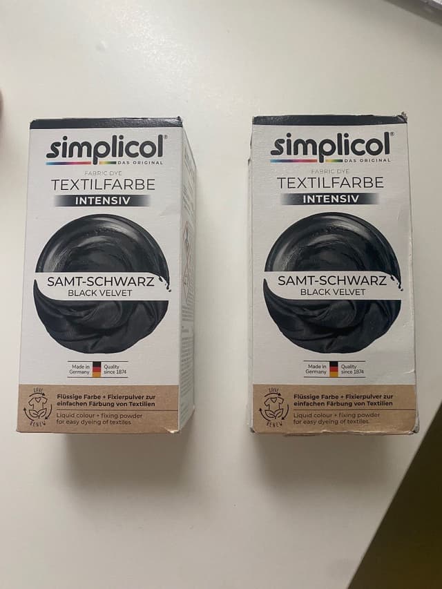 Black Fabric dye
